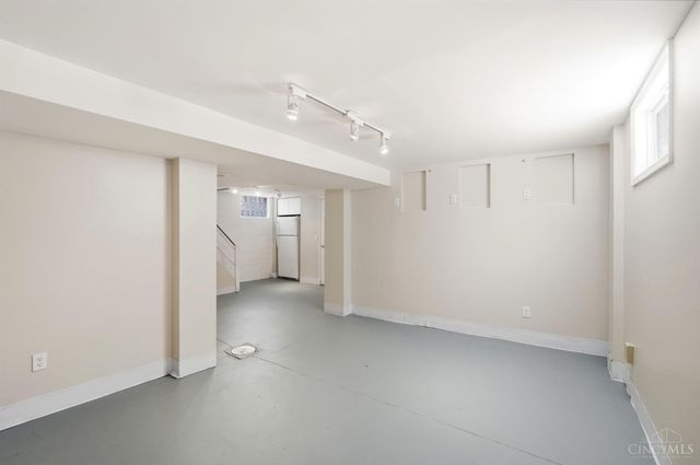 3767 Hyde Park Avenue, Cincinnati, OH 45209