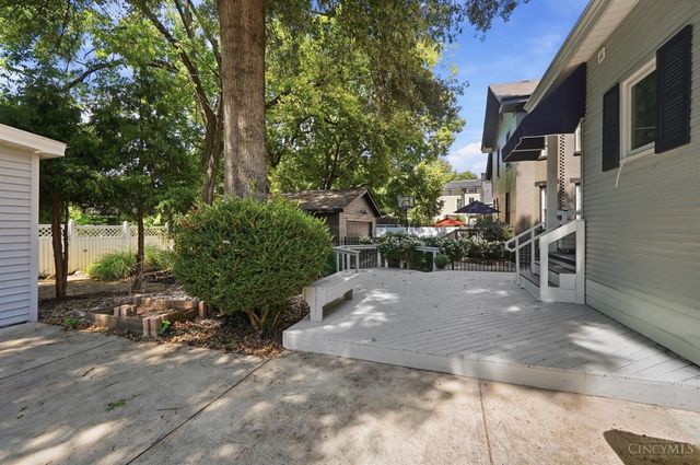 3767 Hyde Park Avenue, Cincinnati, OH 45209