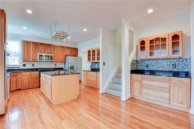 804 Amberline DR, Chesapeake, VA 23322