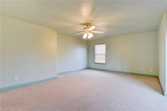 804 Amberline DR, Chesapeake, VA 23322