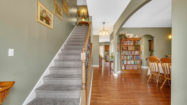 58 Tolstoy Trail, Valparaiso, IN 46383