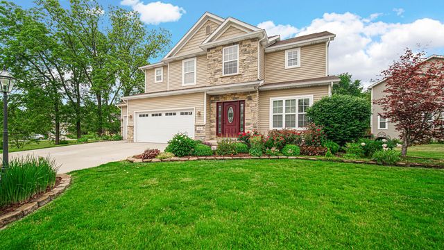 58 Tolstoy Trail, Valparaiso, IN 46383