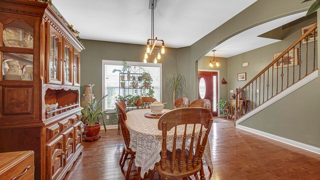 58 Tolstoy Trail, Valparaiso, IN 46383