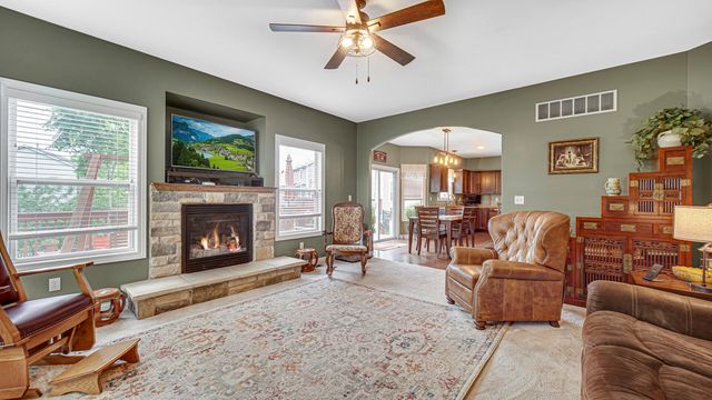 58 Tolstoy Trail, Valparaiso, IN 46383