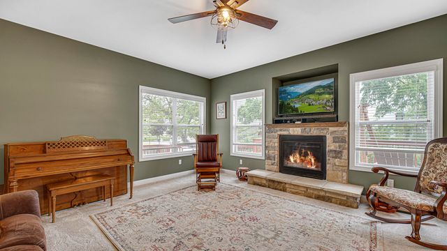 58 Tolstoy Trail, Valparaiso, IN 46383