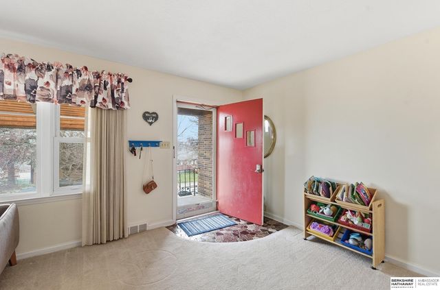 807 N 5th Street, Bellevue, NE 68005