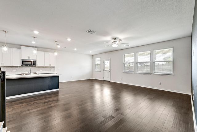 101 Tripoli CV, Liberty Hill, TX 78642