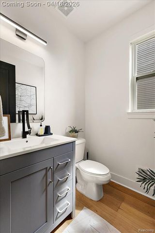 3592 Oakshire Avenue, Berkley, MI 48072