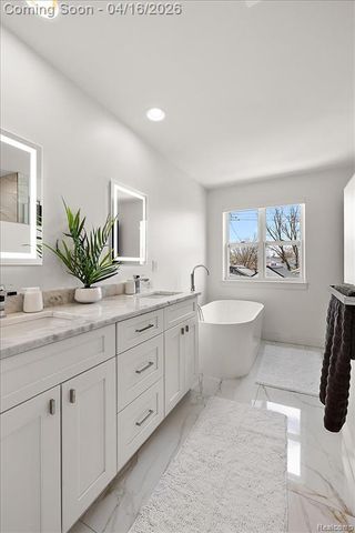 3592 Oakshire Avenue, Berkley, MI 48072