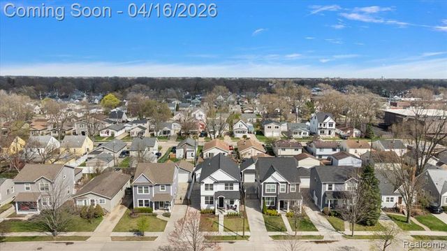 3592 Oakshire Avenue, Berkley, MI 48072