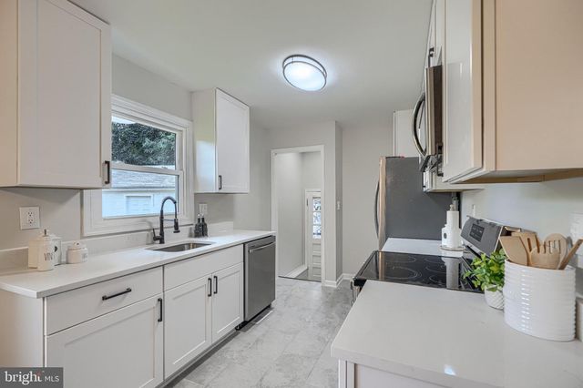 4625 CHICKORY HILL LN, Baltimore, MD 21208