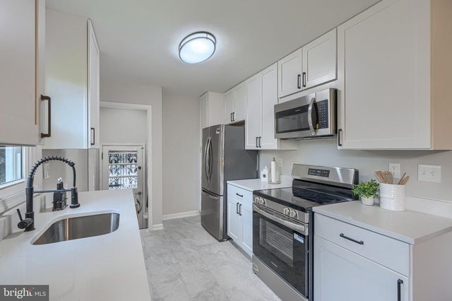 4625 CHICKORY HILL LN, Baltimore, MD 21208