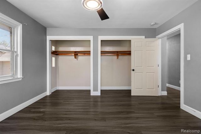 26980 James Avenue, Flat Rock, MI 48134