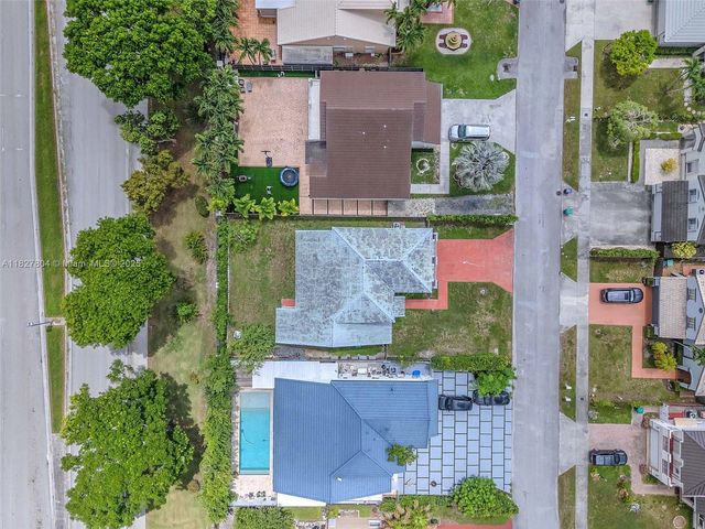 16173 SW 72nd Ter, Miami, FL 33193