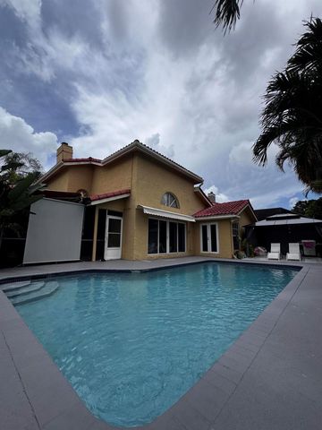 10302 Buena Ventura Drive, Boca Raton, FL 33498