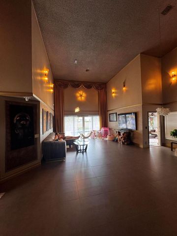 10302 Buena Ventura Drive, Boca Raton, FL 33498