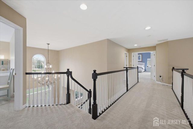 2 Picasso Court, Franklin, NJ 08873