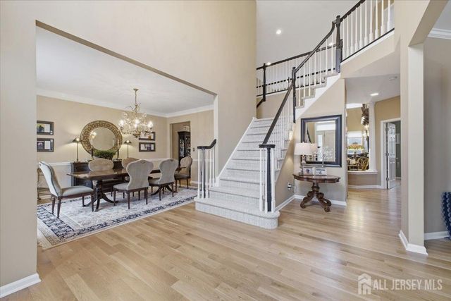 2 Picasso Court, Franklin, NJ 08873