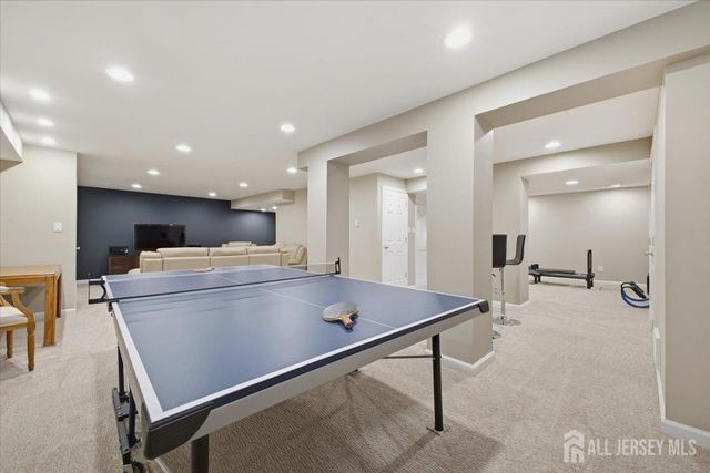 2 Picasso Court, Franklin, NJ 08873