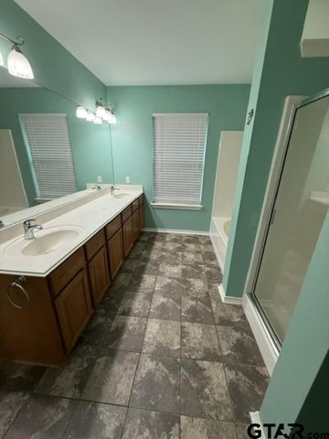 625 Winding Brook Lane, Tyler, TX 75703
