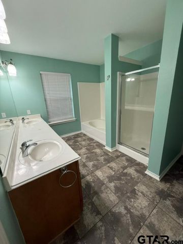 625 Winding Brook Lane, Tyler, TX 75703