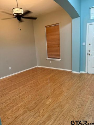 625 Winding Brook Lane, Tyler, TX 75703