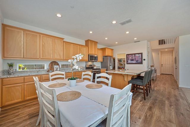 1054 Sagittaria Cir, Rocklin, CA 95765