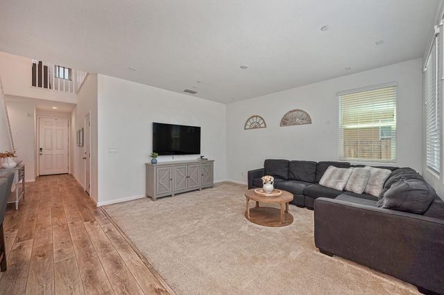 1054 Sagittaria Cir, Rocklin, CA 95765