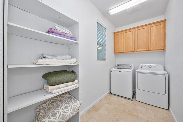 1054 Sagittaria Cir, Rocklin, CA 95765