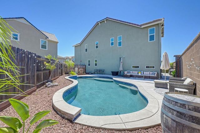 1054 Sagittaria Cir, Rocklin, CA 95765