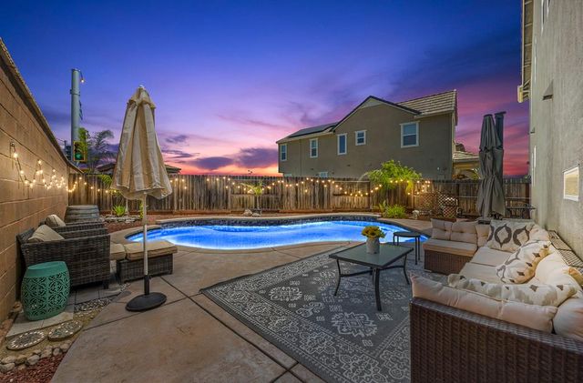 1054 Sagittaria Cir, Rocklin, CA 95765
