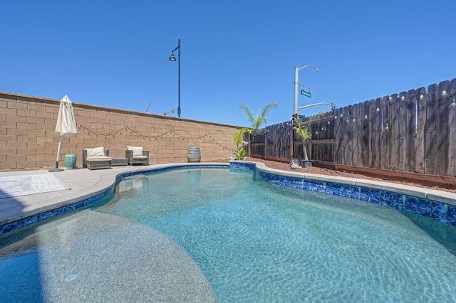 1054 Sagittaria Cir, Rocklin, CA 95765