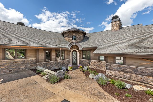 7185 N SAGE MEADOW RD, Park City, UT 84098