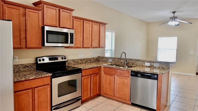 8548 GABLEBEND WAY, Tampa, FL 33647