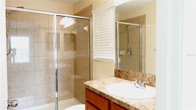 8548 GABLEBEND WAY, Tampa, FL 33647