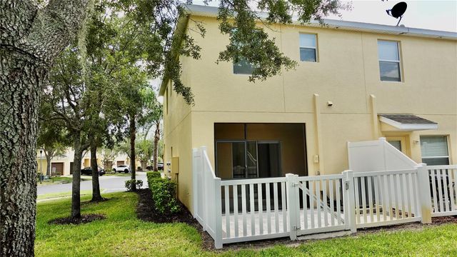 8548 GABLEBEND WAY, Tampa, FL 33647