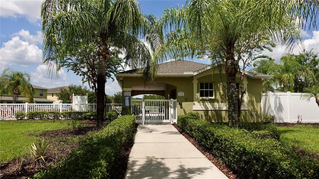 8548 GABLEBEND WAY, Tampa, FL 33647
