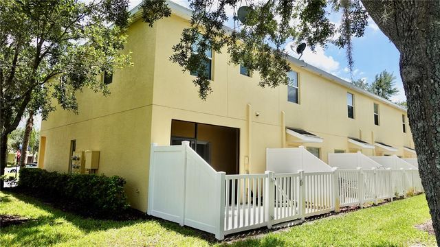 8548 GABLEBEND WAY, Tampa, FL 33647