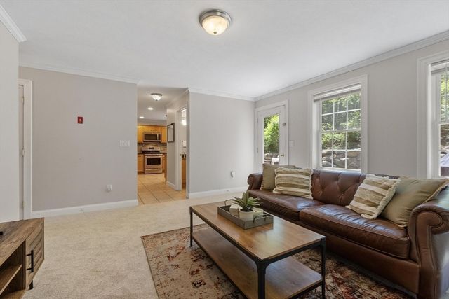 682 Ashburnham Hill Rd, Fitchburg, MA 01420