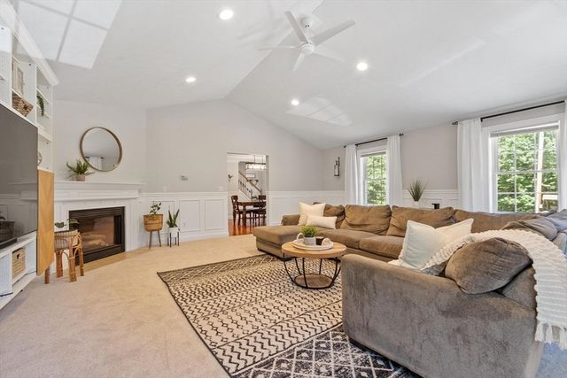 682 Ashburnham Hill Rd, Fitchburg, MA 01420