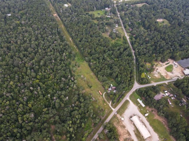 18336 Old Highway 105 E, Cleveland, TX 77328