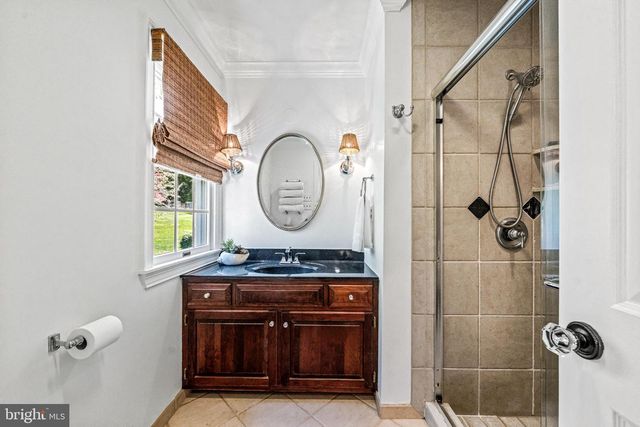 30 FARM HOUSE LN, Furlong, PA 18925