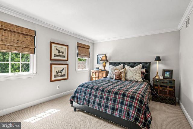 30 FARM HOUSE LN, Furlong, PA 18925