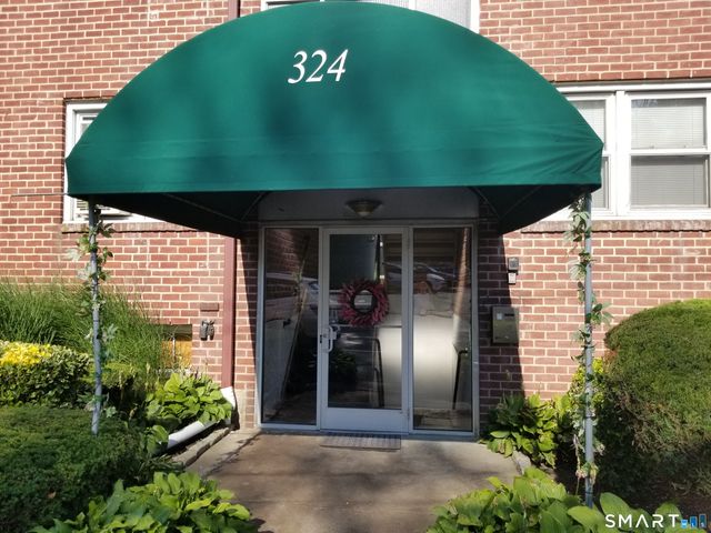 324 Strawberry Hill Avenue A109, Norwalk, CT 06851