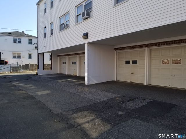 324 Strawberry Hill Avenue A109, Norwalk, CT 06851
