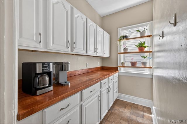63 Princeton Place, Buffalo, NY 14210