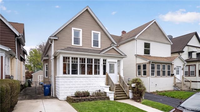 63 Princeton Place, Buffalo, NY 14210