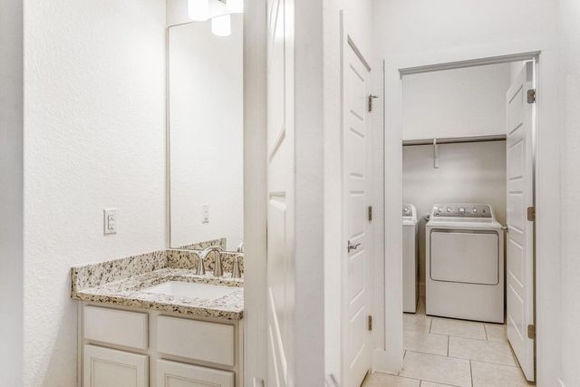 1719 Roseburg DR, Austin, TX 78754