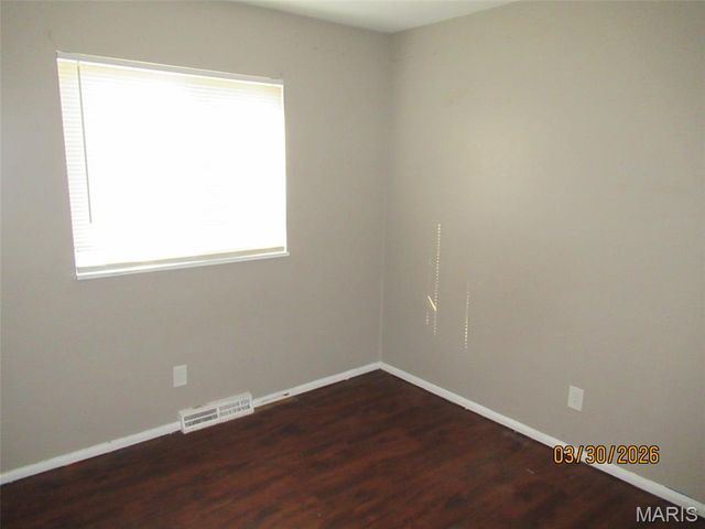 2042 Kappel Drive, St Louis, MO 63136