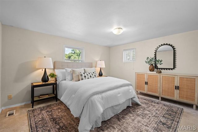 8625 Neier Lane, Affton, MO 63123